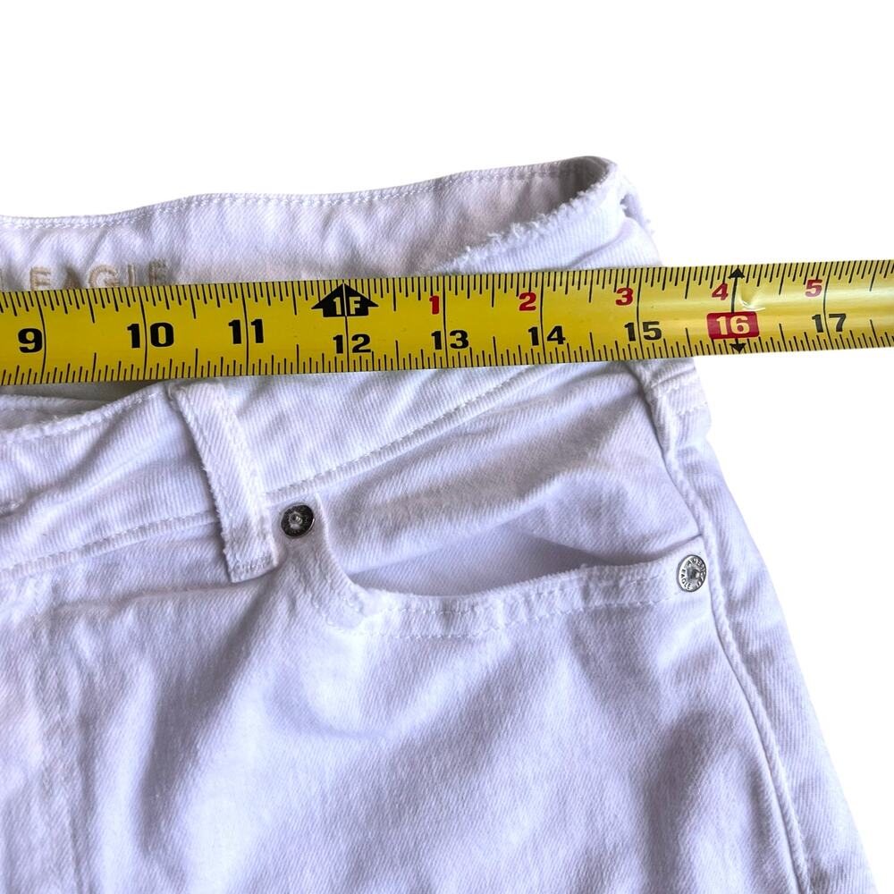 American Eagle Mom Shorts White High Rise Stretch Denim Size 10 - Picture 6 of 9